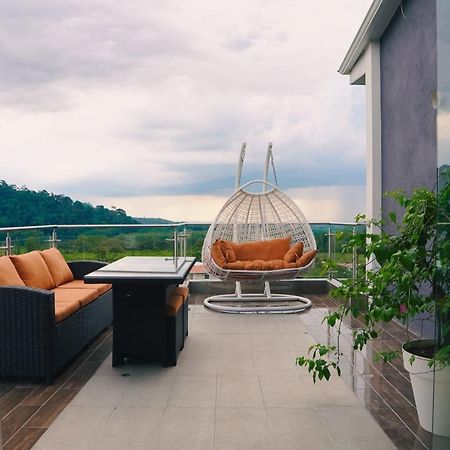The View Hotel Cumanda  Luaran gambar